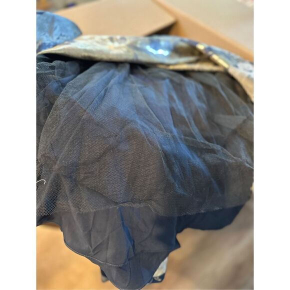 Eliza J Metallic Floral Asymmetric Gown - Picture 10 of 12